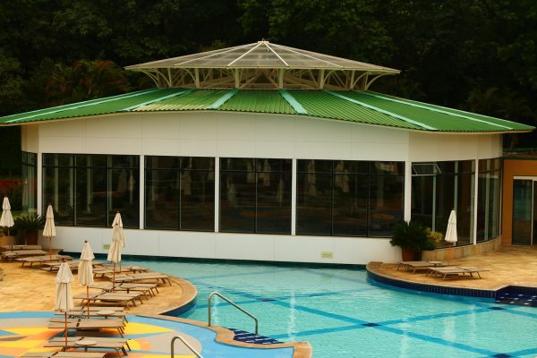Top critères pour sélectionner un fournisseur d'abri piscine camping
